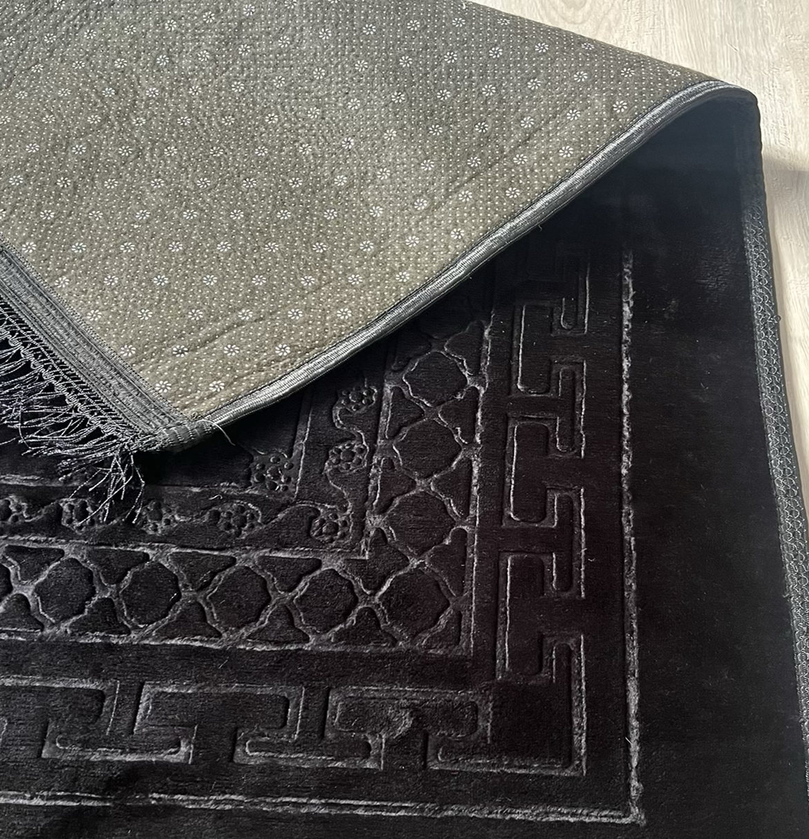Tapis de prière épais noir personnalisable