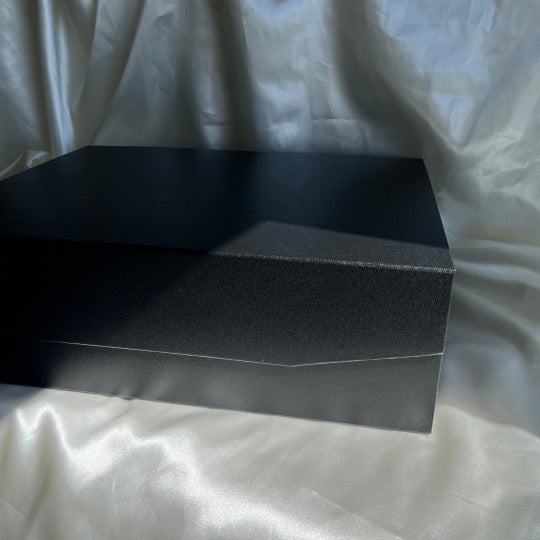 boîte aimantée noir