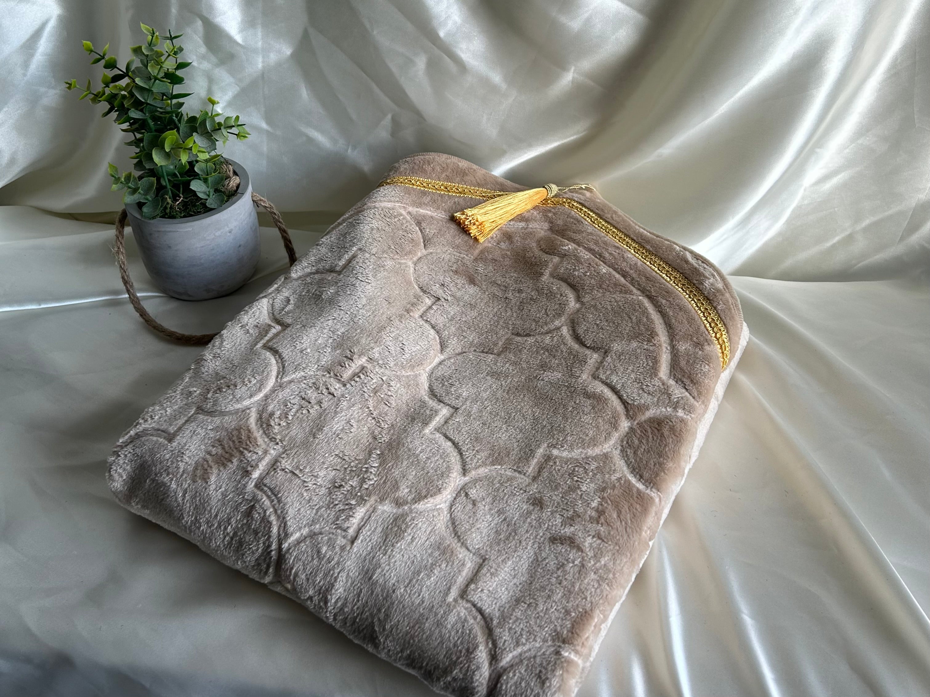 Tapis de prière dôme de luxe mauve pâle personnalisable