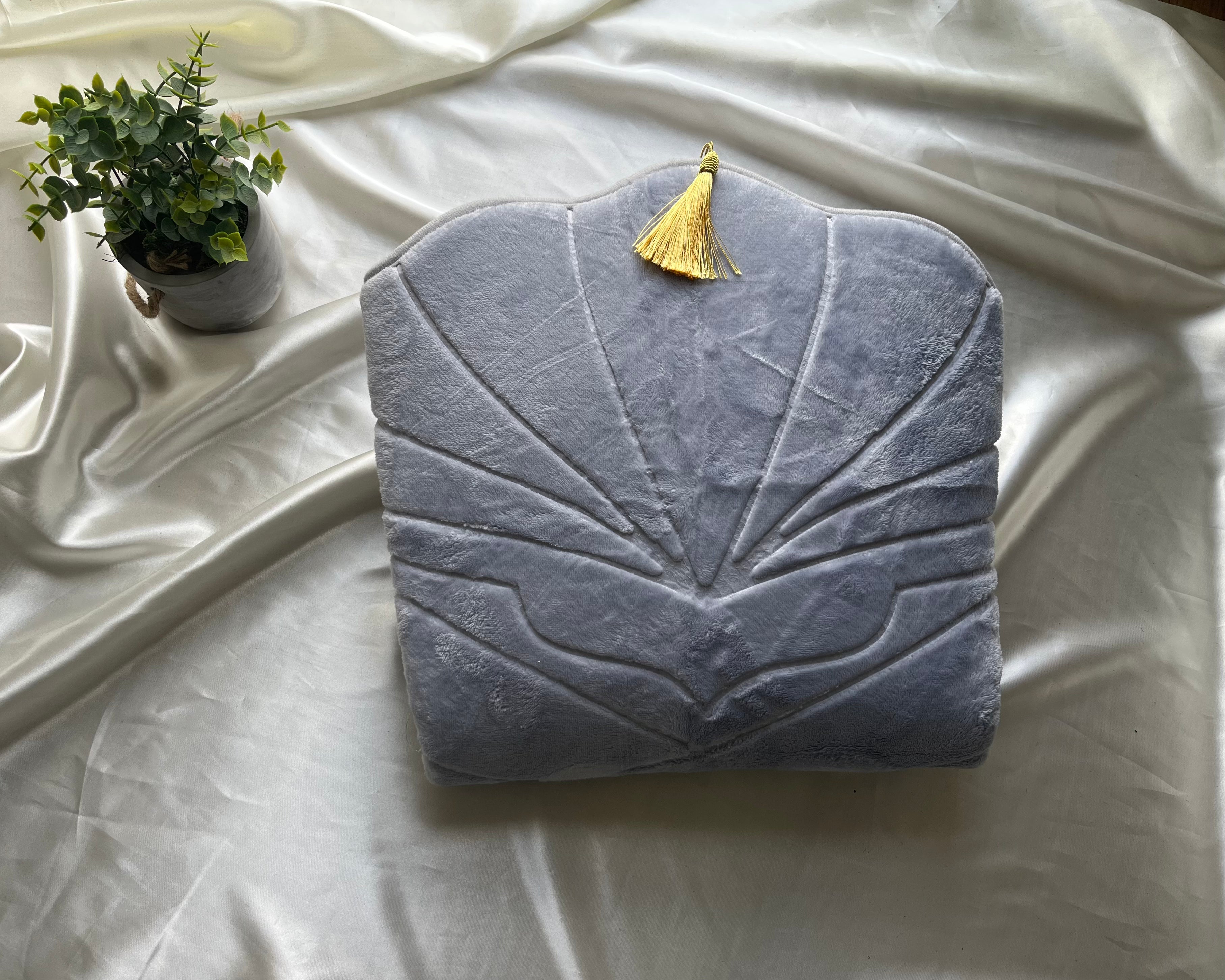 Tapis de prière gris clair coquillage personnalisable