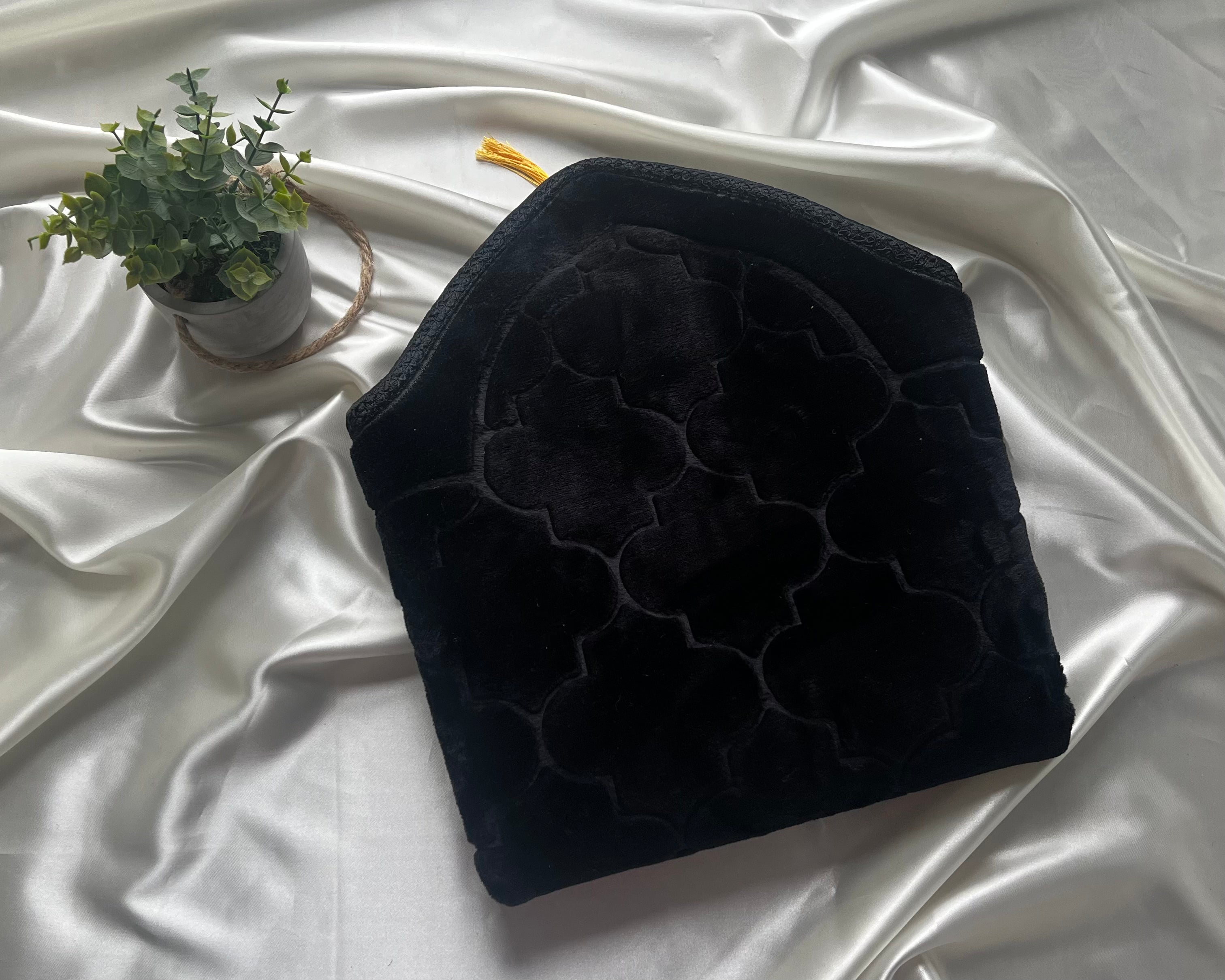 Tapis de prière dôme de luxe noir personnalisable